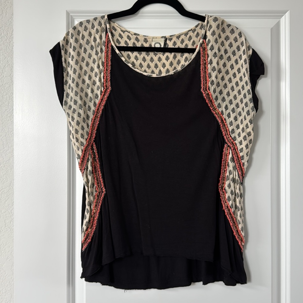 Anthropologie Black and Cream Women's Top